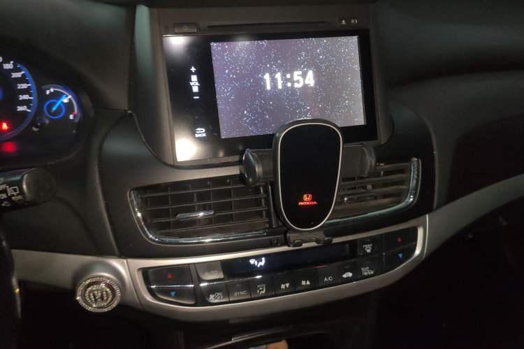 Used Honda Crosstour 2014 2.4L Luxury Edition Audio And AC Panel