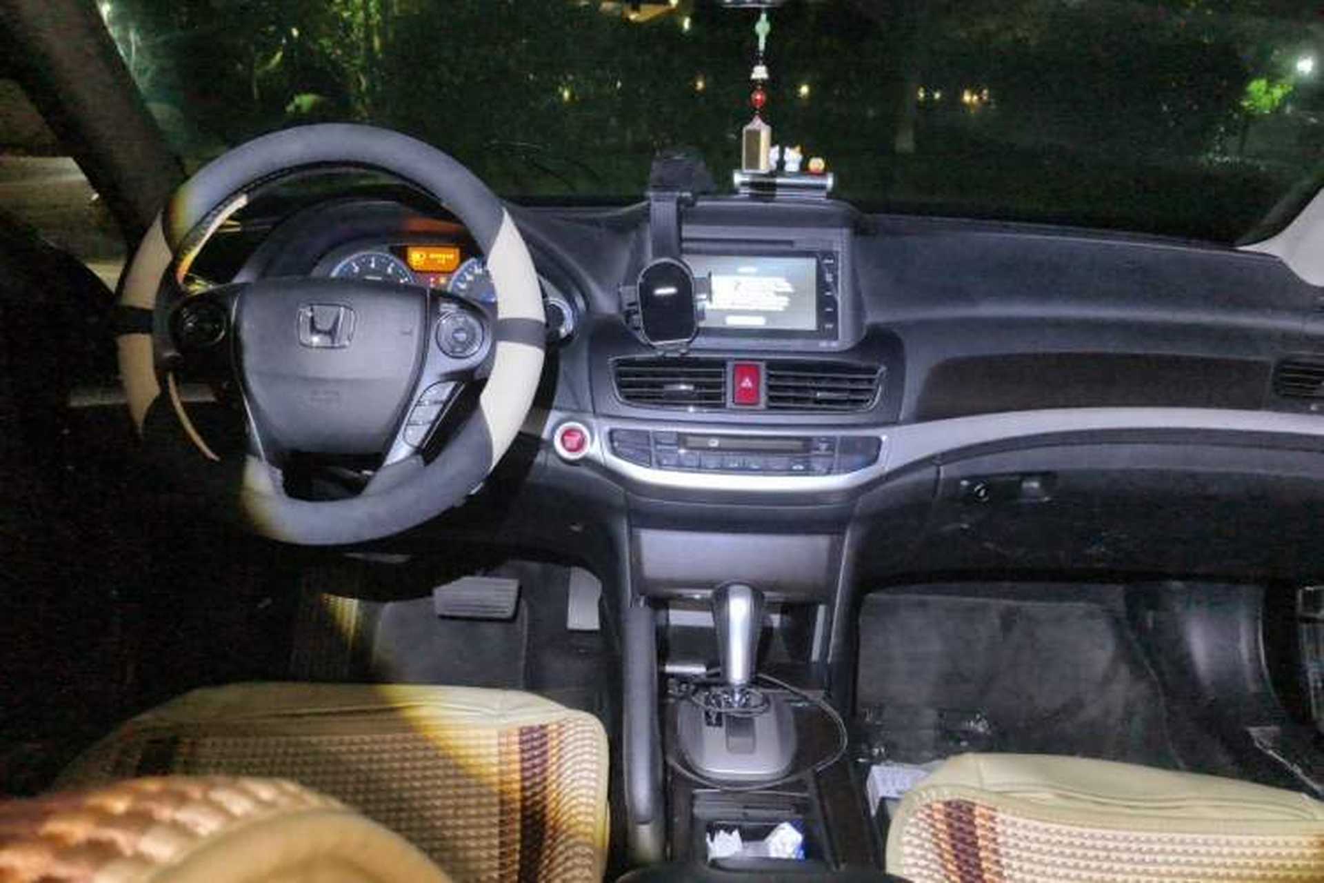 Used Honda Crosstour 2014 2.4L Luxury Navigation Edition Audio And AC Panel