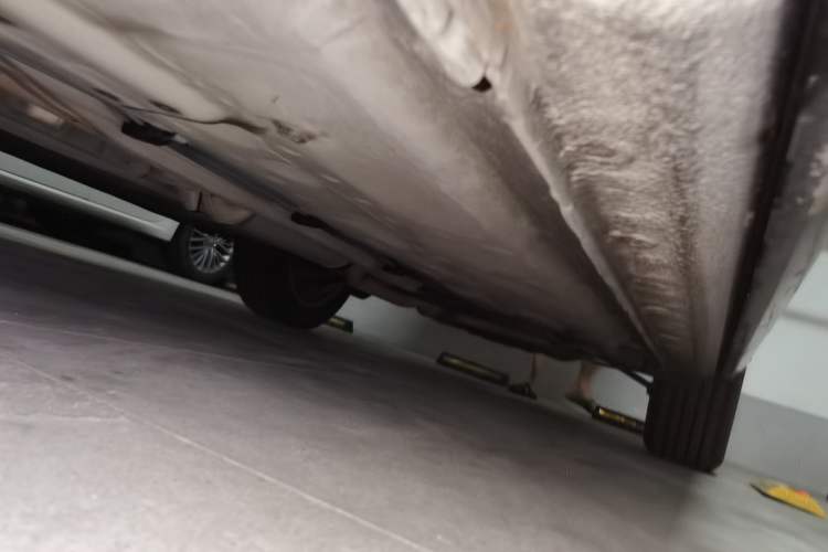 Used Honda Crosstour 2014 2.4L Luxury Edition Chassis Front Left