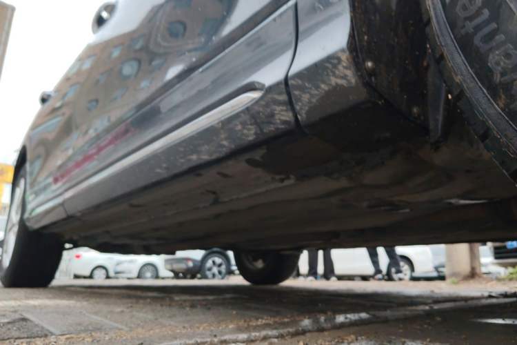 Used Honda Crosstour 2014 2.4L Luxury Edition Chassis Front Right