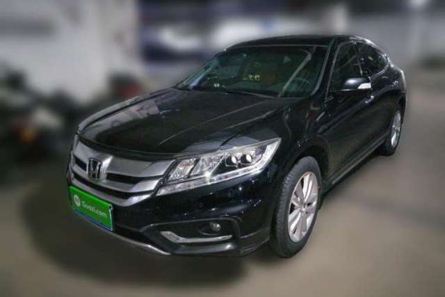Used Honda Crosstour 2014 2.4L Luxury Navigation Edition
