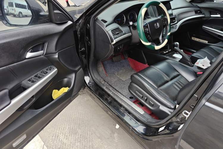 Used Honda Crosstour 2014 2.4L Luxury Edition Driver Seat
