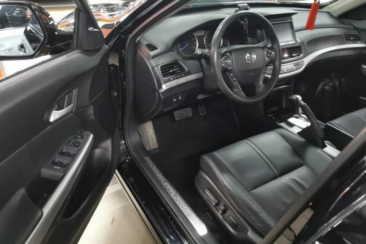 Used Honda Crosstour 2014 2.4L Luxury Edition Driver Seat
