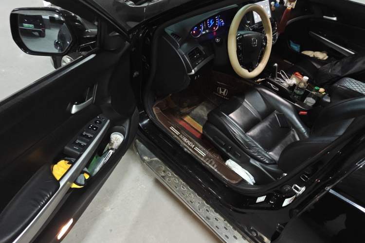 Used Honda Crosstour 2014 2.4L Luxury Edition Driver Seat