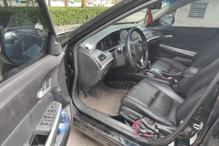 Used Honda Crosstour 2014 2.4L Luxury Edition Driver Seat