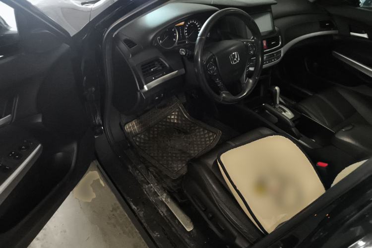 Used Honda Crosstour 2014 2.4L Luxury Edition Driver Seat