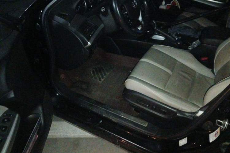 Used Honda Crosstour 2014 2.4L Luxury Edition Driver Seat