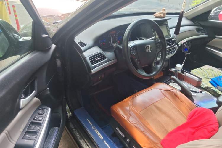 Used Honda Crosstour 2014 2.4L Luxury Edition Driver Seat