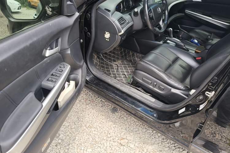 Used Honda Crosstour 2014 2.4L Luxury Navigation Edition Driver Seat