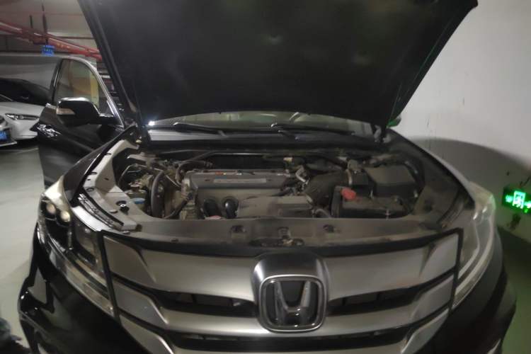 Used Honda Crosstour 2014 2.4L Luxury Edition Engine Bay