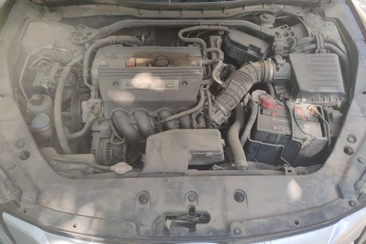 Used Honda Crosstour 2014 2.4L Luxury Edition Engine Bay
