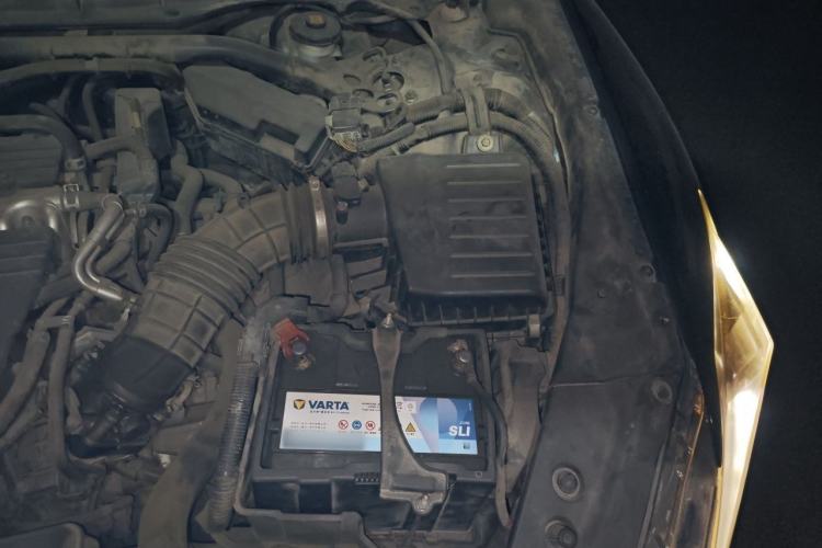Used Honda Crosstour 2014 2.4L Luxury Edition Engine Bay Left