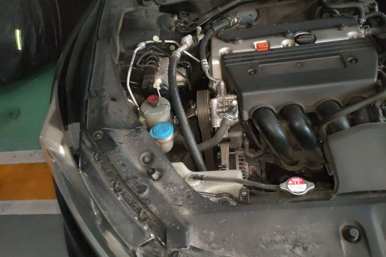 Used Honda Crosstour 2014 2.4L Luxury Edition Engine Bay Right
