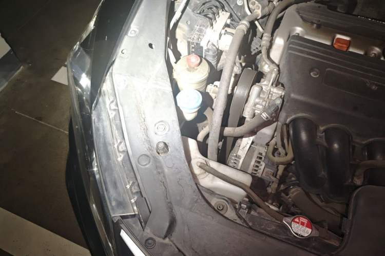 Used Honda Crosstour 2014 2.4L Luxury Edition Engine Bay Right