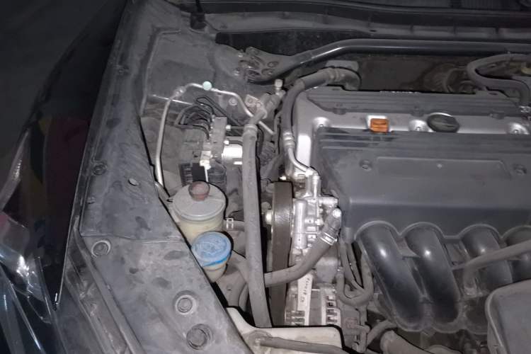 Used Honda Crosstour 2014 2.4L Luxury Edition Engine Bay Right