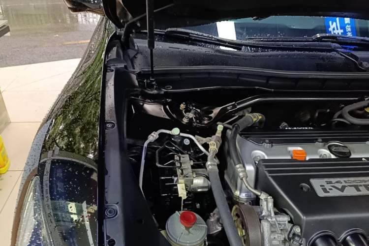 Used Honda Crosstour 2014 2.4L Luxury Edition Engine Bay Right