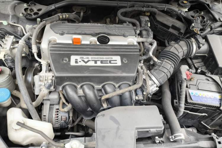 Used Honda Crosstour 2014 2.4L Luxury Edition Engine Bay