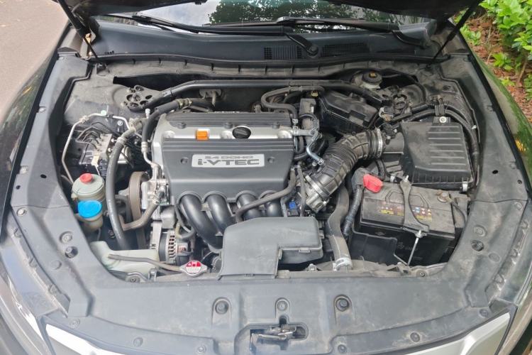 Used Honda Crosstour 2014 2.4L Luxury Edition Engine Bay