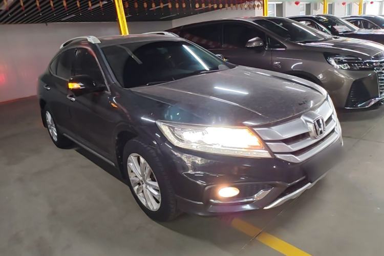 Used Honda Crosstour 2014 2.4L Luxury Edition Exterior 1