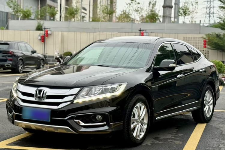 Used Honda Crosstour 2014 2.4L Luxury Edition Exterior 3