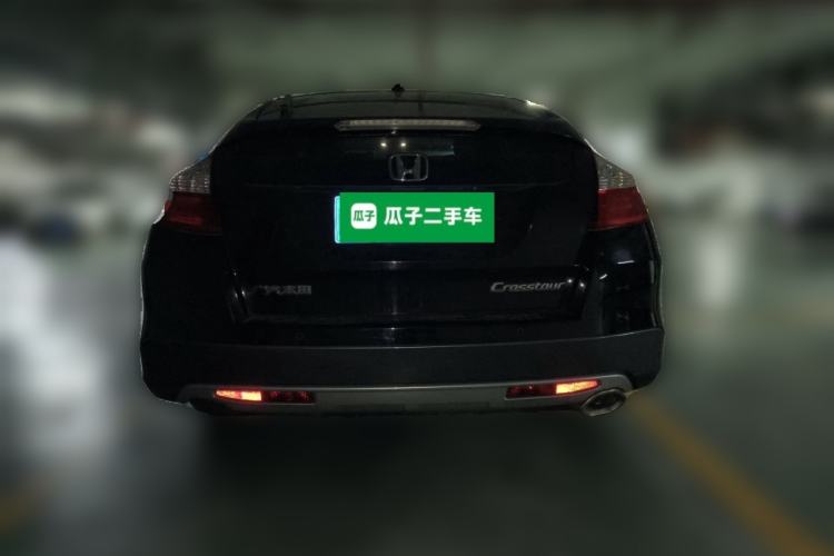 Used Honda Crosstour 2014 2.4L Luxury Edition Exterior 4