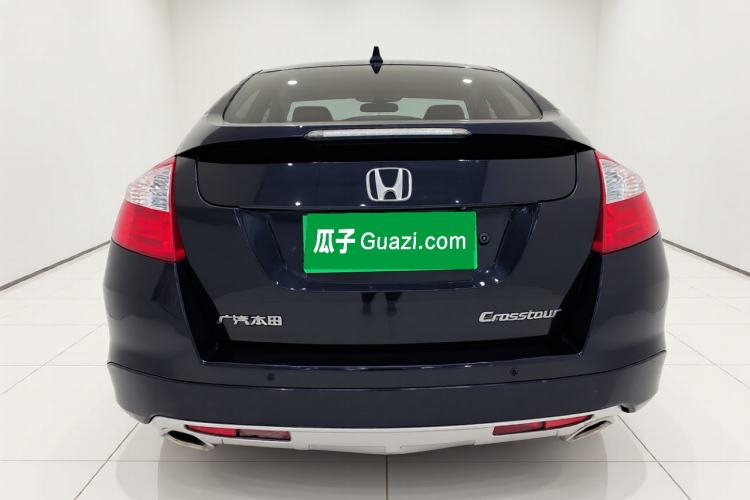 Used Honda Crosstour 2014 2.4L Luxury Edition Exterior 4