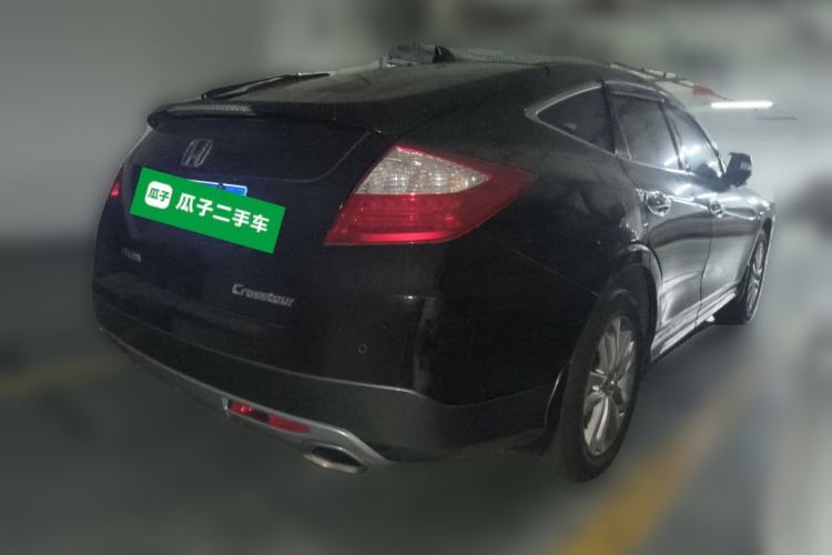 Used Honda Crosstour 2014 2.4L Luxury Edition Exterior 5