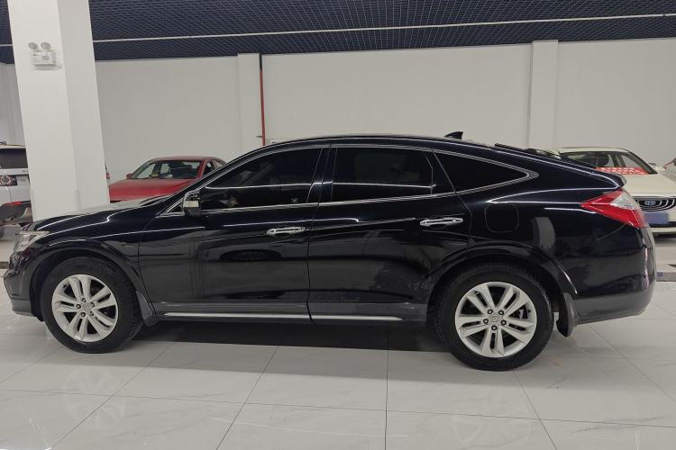 Used Honda Crosstour 2014 2.4L Luxury Edition Exterior 5