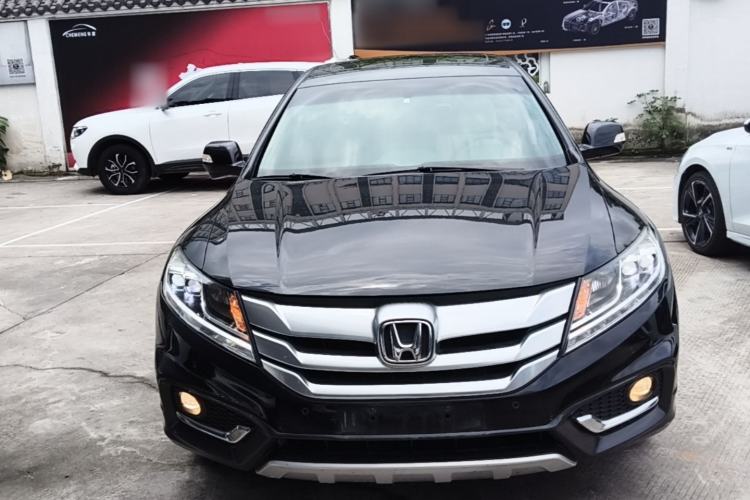 Used Honda Crosstour 2014 2.4L Luxury Edition Front