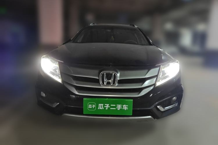 Used Honda Crosstour 2014 2.4L Luxury Edition Front