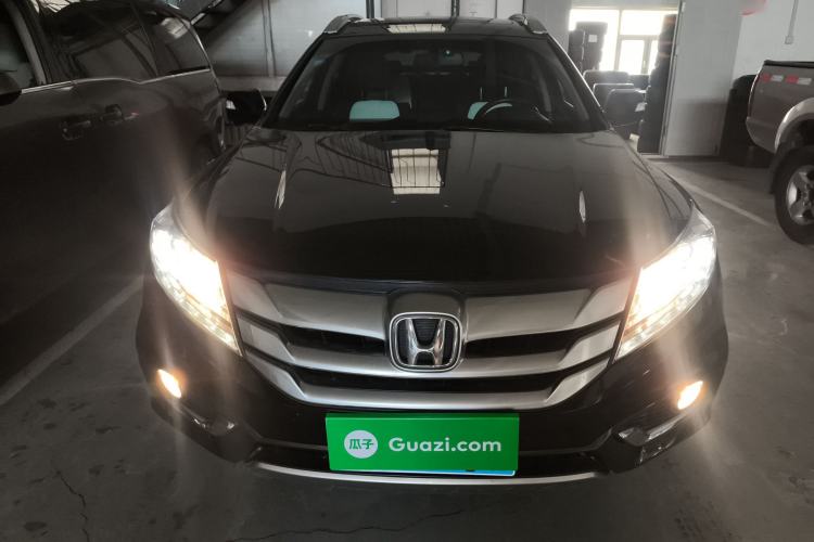 Used Honda Crosstour 2014 2.4L Luxury Edition Front