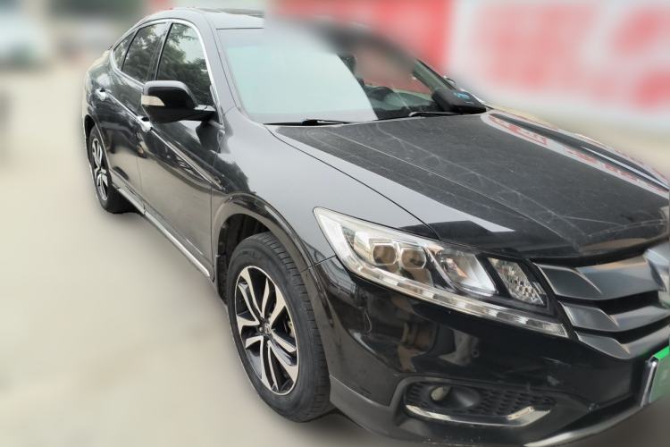 Used Honda Crosstour 2014 2.4L Luxury Edition Front Right 45 Deg