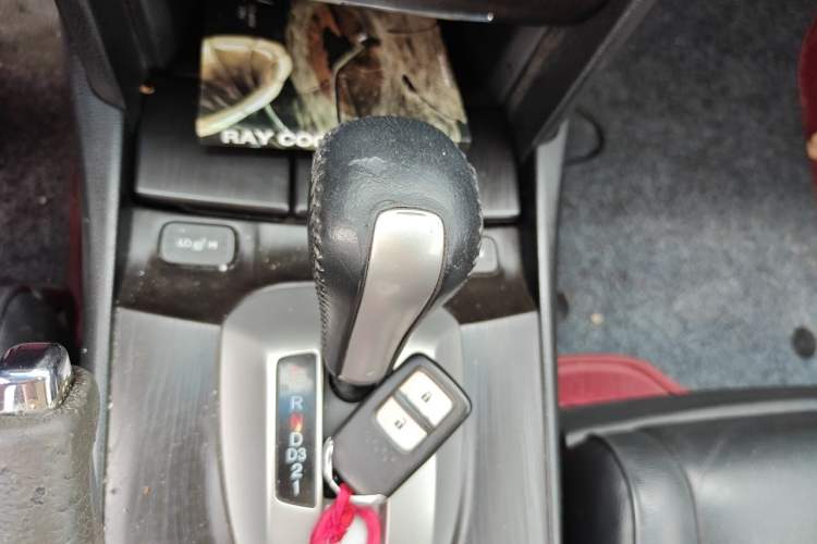 Used Honda Crosstour 2014 2.4L Luxury Edition Gear Lever