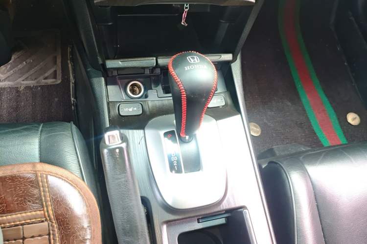 Used Honda Crosstour 2014 2.4L Luxury Edition Gear Lever