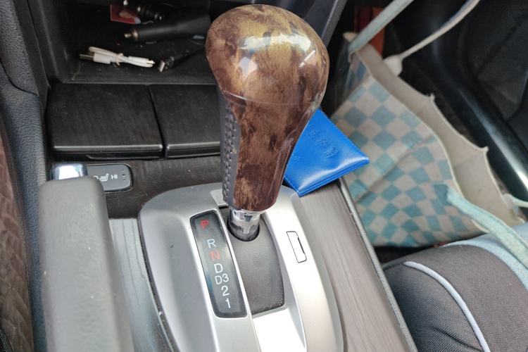 Used Honda Crosstour 2014 2.4L Luxury Navigation Edition Gear Lever
