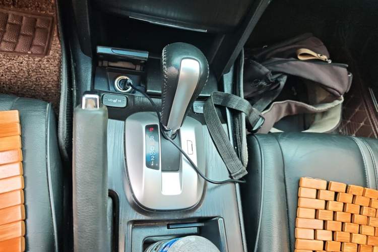 Used Honda Crosstour 2014 2.4L Luxury Edition Gear Lever