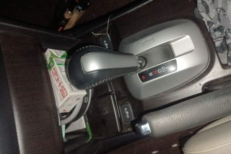 Used Honda Crosstour 2014 2.4L Luxury Edition Gear Lever