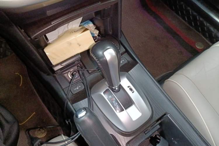 Used Honda Crosstour 2014 2.4L Luxury Edition Gear Lever