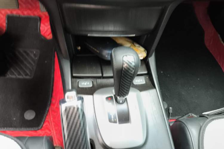 Used Honda Crosstour 2014 2.4L Luxury Edition Gear Lever
