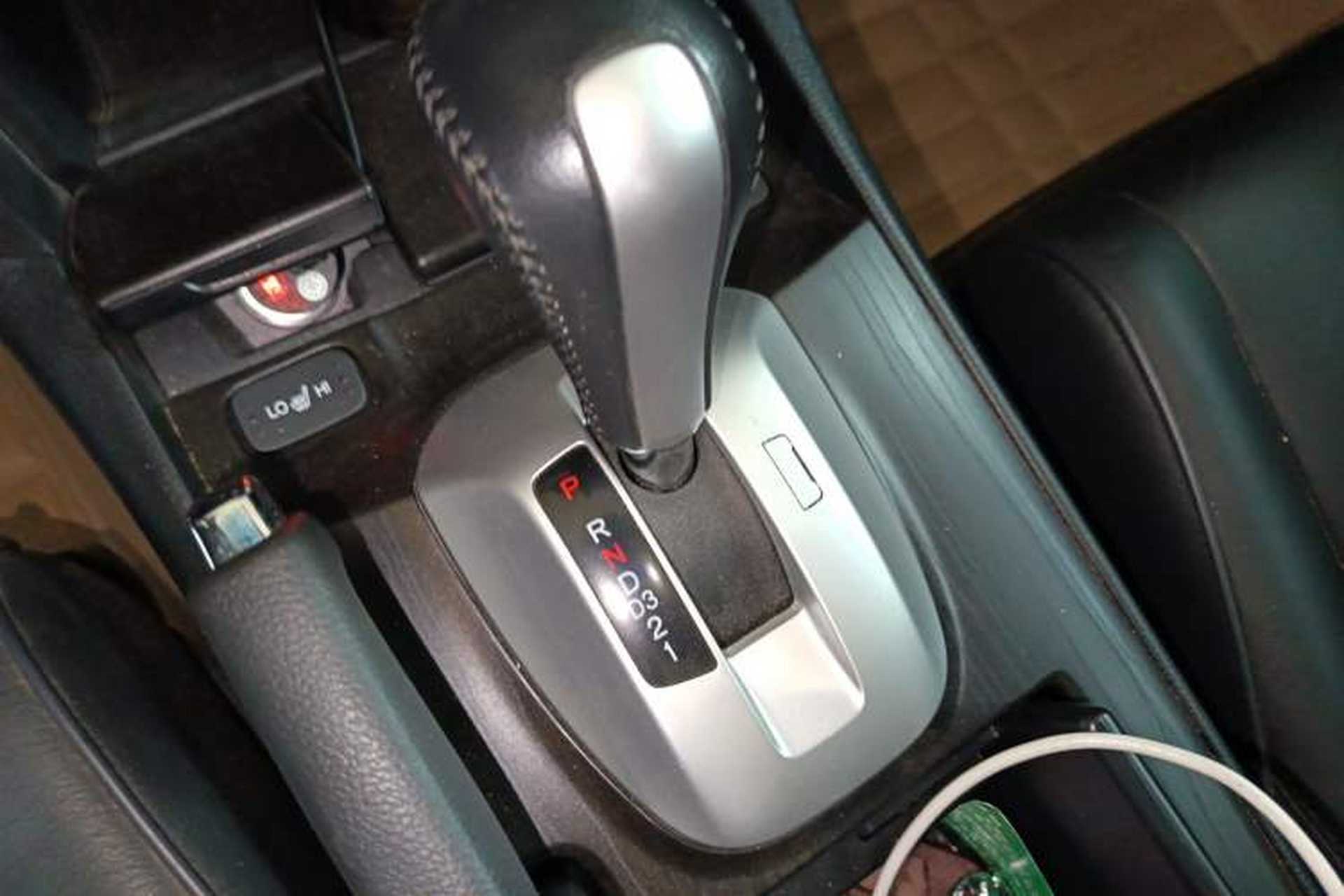 Used Honda Crosstour 2014 2.4L Luxury Edition Gear Lever