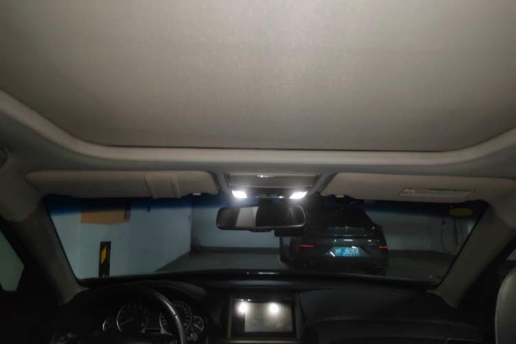Used Honda Crosstour 2014 2.4L Luxury Edition Headliner