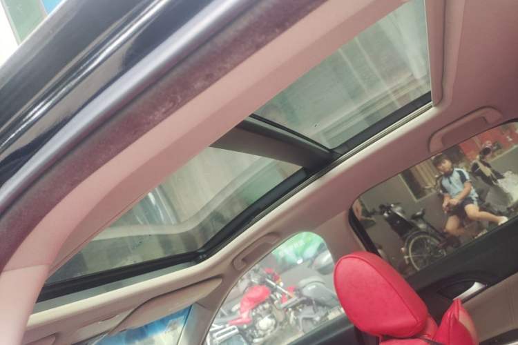 Used Honda Crosstour 2014 2.4L Luxury Edition Headliner