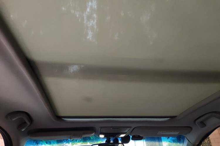 Used Honda Crosstour 2014 2.4L Luxury Navigation Edition Headliner