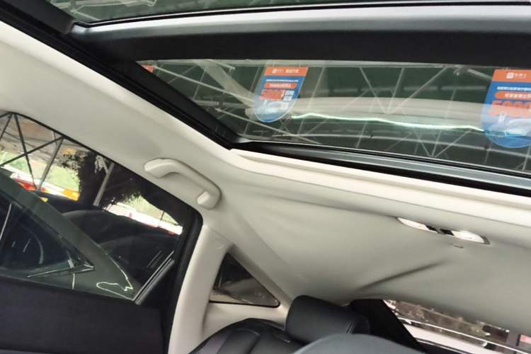Used Honda Crosstour 2014 2.4L Luxury Edition Headliner