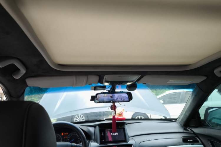 Used Honda Crosstour 2014 2.4L Luxury Edition Headliner