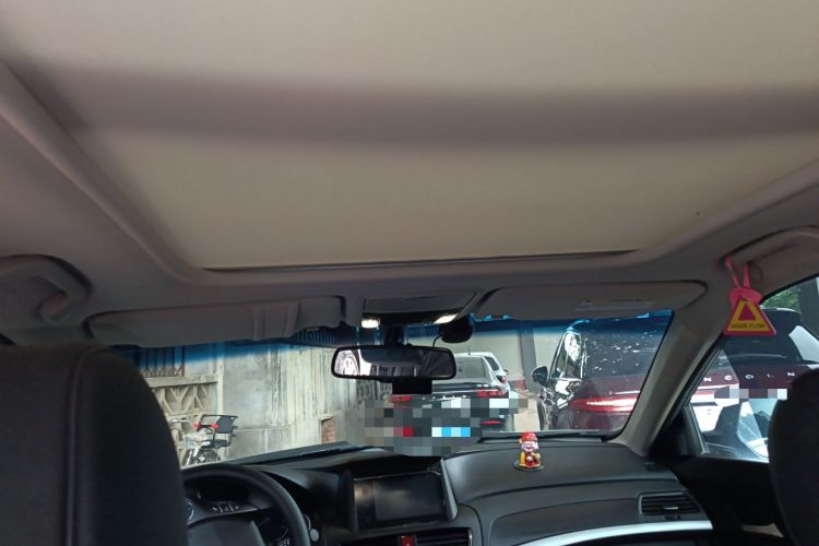 Used Honda Crosstour 2014 2.4L Luxury Edition Headliner