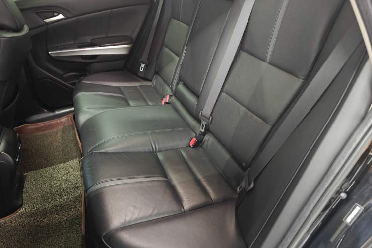Used Honda Crosstour 2014 2.4L Luxury Edition Interior 1