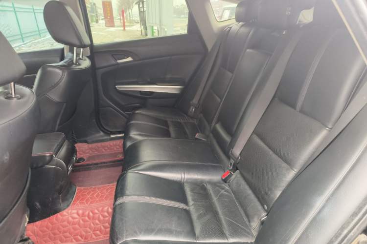 Used Honda Crosstour 2014 2.4L Luxury Edition Interior 4