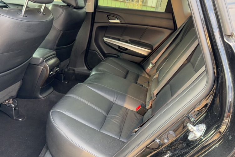 Used Honda Crosstour 2014 2.4L Luxury Edition Interior 4