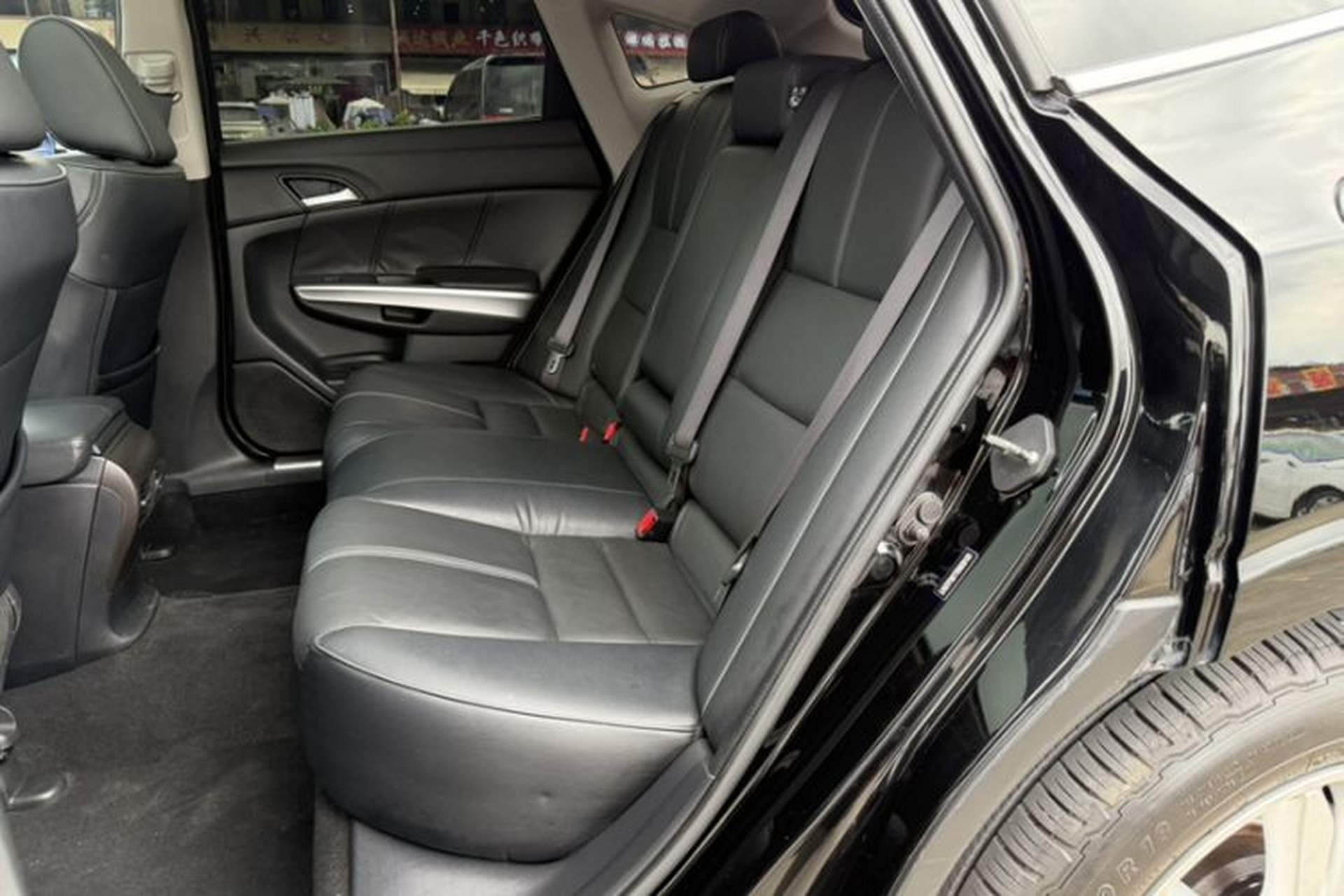 Used Honda Crosstour 2014 2.4L Luxury Edition Interior 6